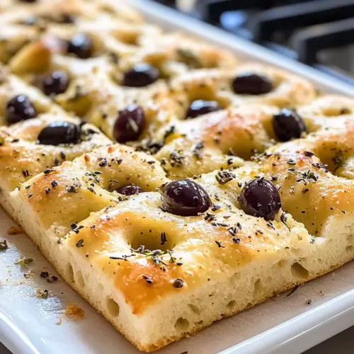 Backe goldene Olivenfocaccia